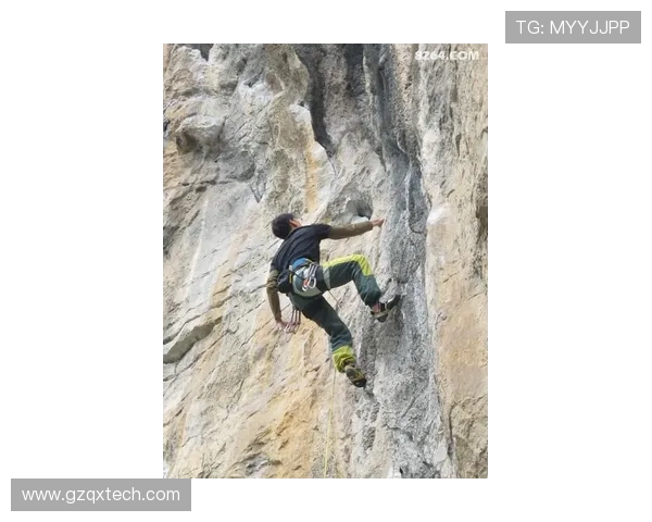 成都攀岩队技术探讨:提升攀岩技巧与团队协作的关键要素 成都攀岩队技术探讨:提升攀岩技巧与团队协作的关键要素