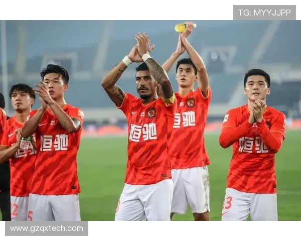 中协天津迎战上港全力争胜展现球队实力与斗志