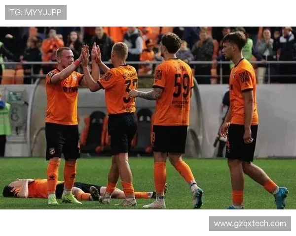 德尼普罗主场迎战埃因霍温两队争夺欧战资格的关键对决