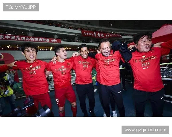 西安足球队个人能力引发热议球迷对球员表现褒贬不一 西安足球队个人能力引发热议球迷对球员表现褒贬不一