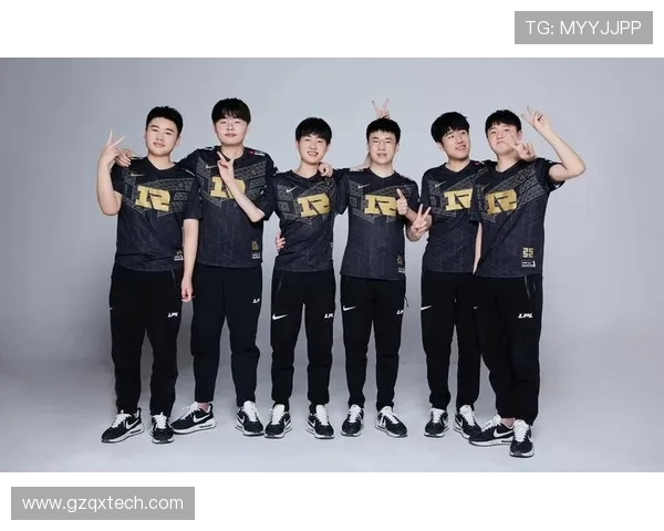 RNG在世界大师赛中以58分稳居积分榜首位,展现强劲实力 RNG在世界大师赛中以58分稳居积分榜首位,展现强劲实力