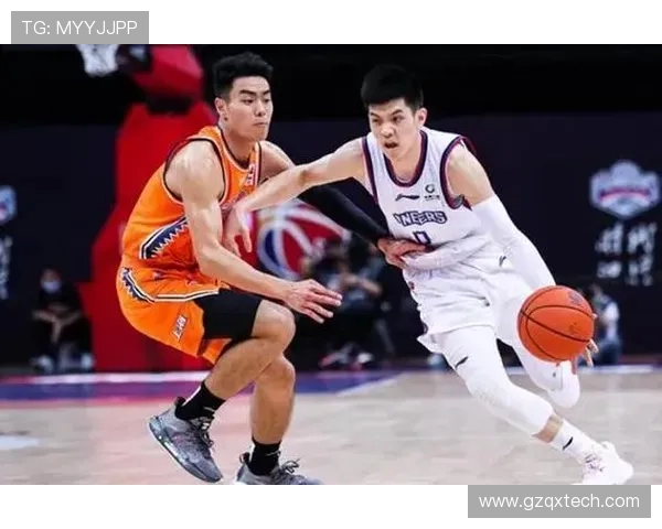上海篮球队以97分领跑大师赛积分榜展现强大实力